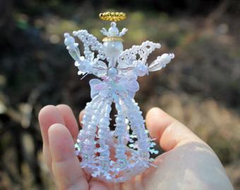 ангел объемный из бисера