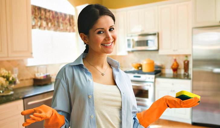 Довольная домохозяйка