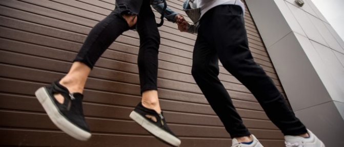 Как вернуть цвет джинсам синим